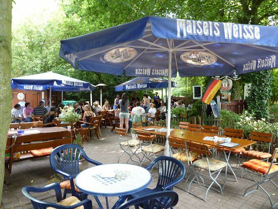 Café-Bistro im Park