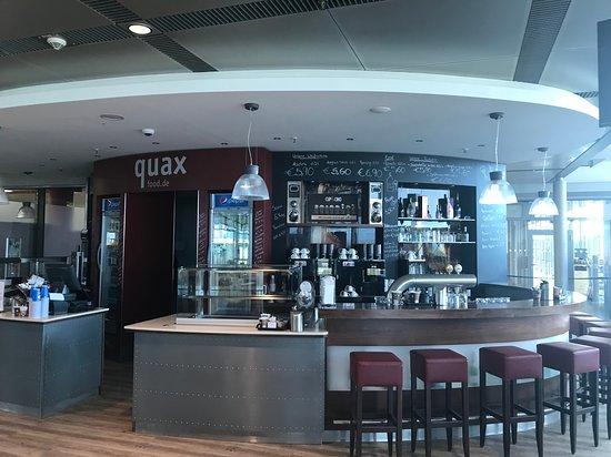 Quax fast. fine. food