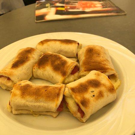 Meg Mo - Café Bistro