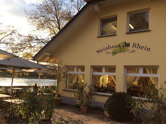 Weinhaus am Rhein