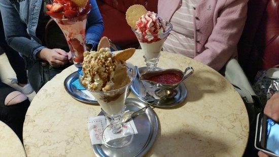 Eiscafé Peppone Cafe