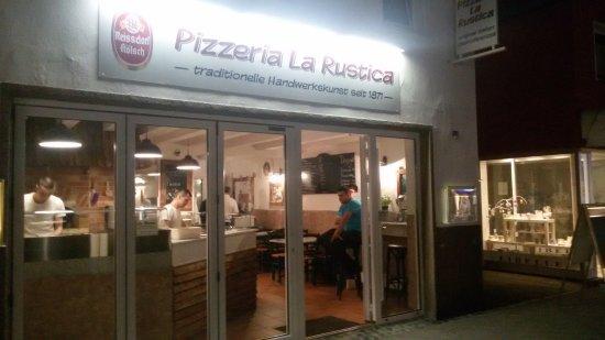 Pizzeria La Rustica
