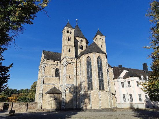 Knechtstedener Wald mit Chorbusch