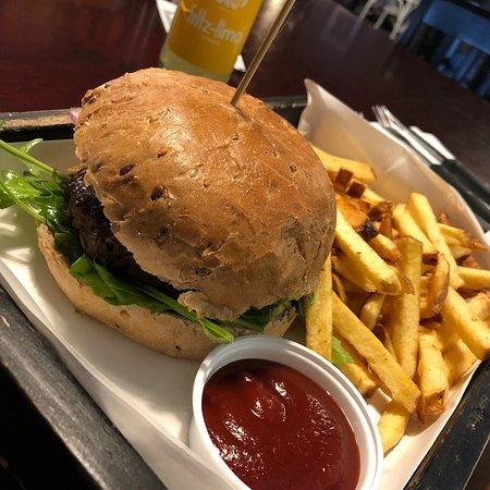 3H's Burger & Chicken