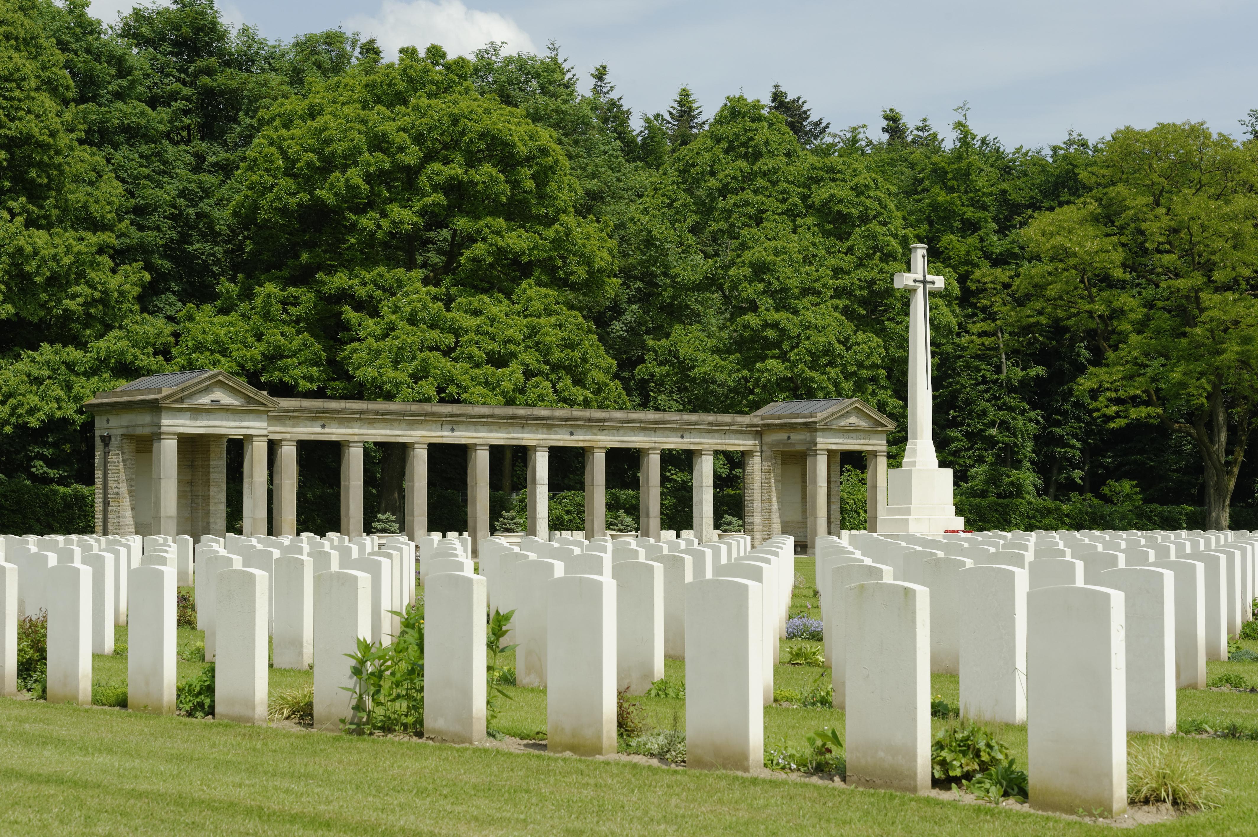 Rheinberg War Cemetery