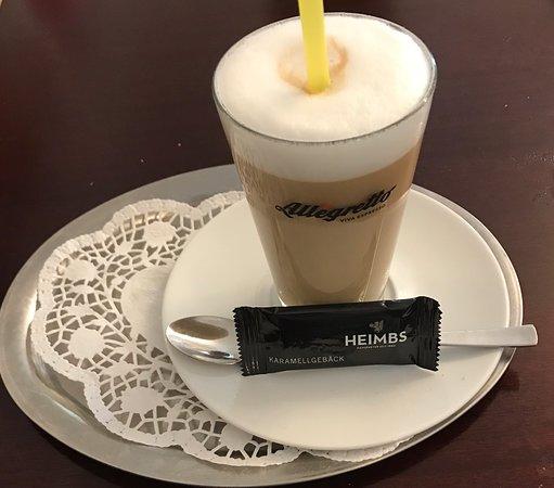 Cafe & Bistro Magnus