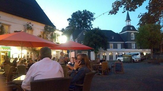 Bistro Bit Boulevard