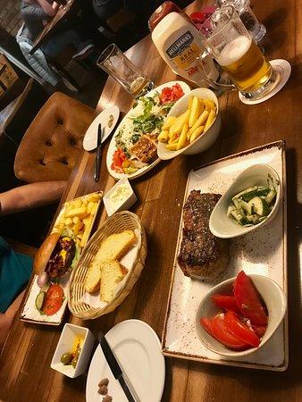 Arizona American Restaurant and Cocktailbar