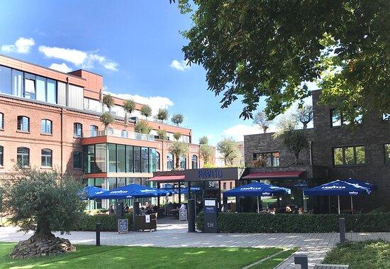 Pavito - Essen mit Freunden