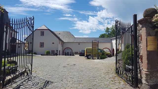 Schloßhotel Burghaus Kronenburg