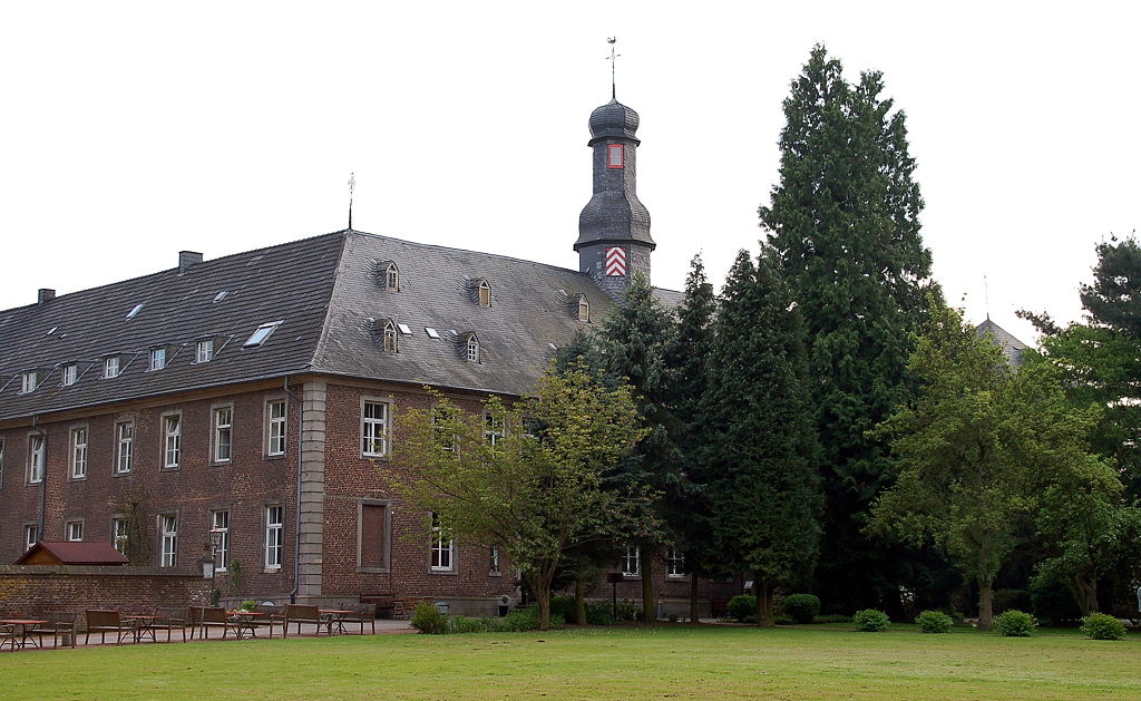 Franziskanerterziarenkloster St. Nikolaus