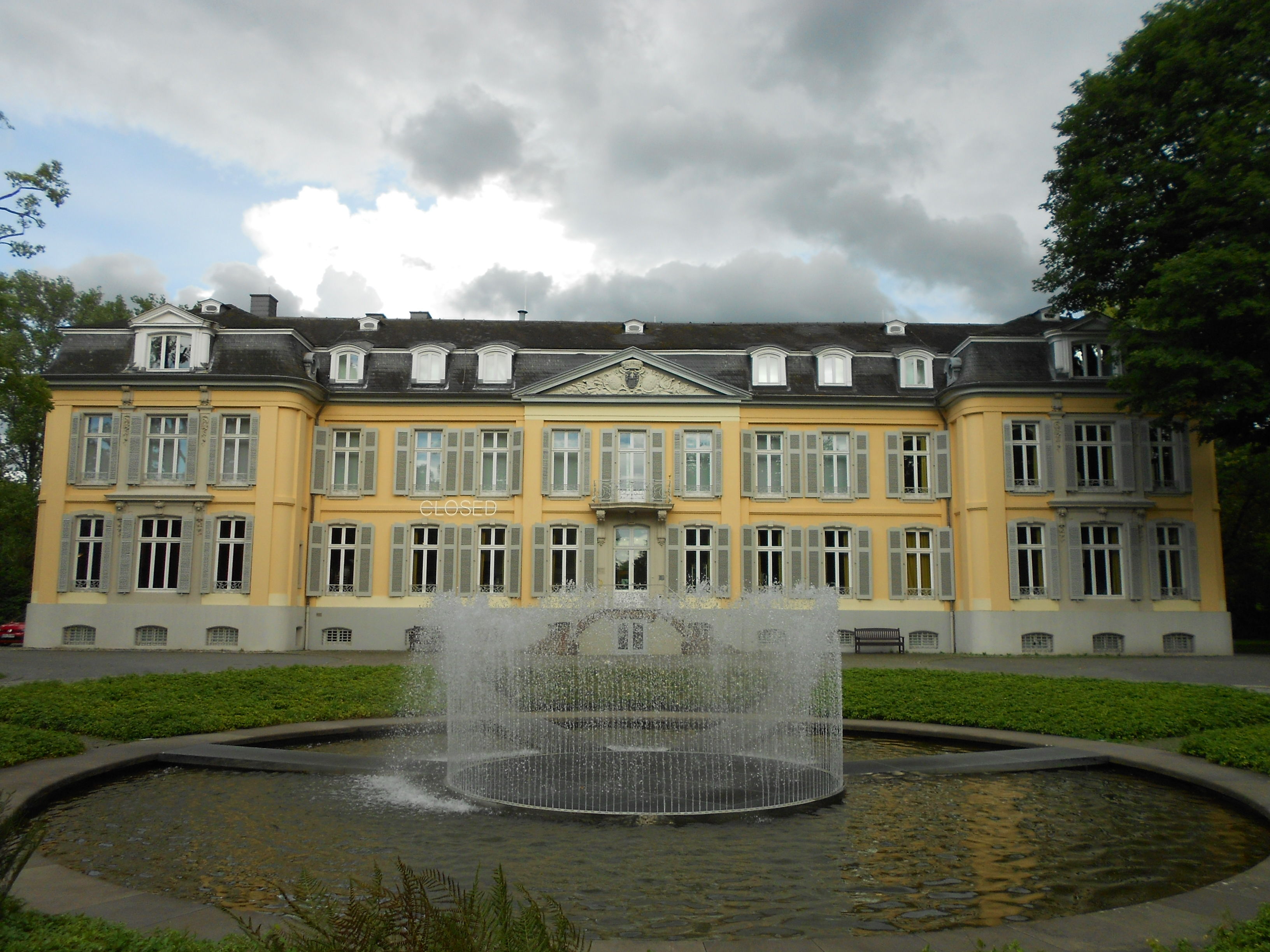 Schloss Morsbroich